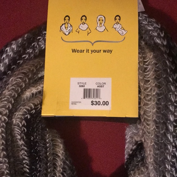 Loop scarf - Picture 3 of 3